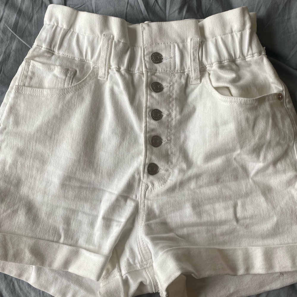 White shorts from express size small